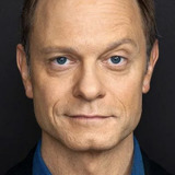 David Hyde Pierce — Abe Sapien (voice) (uncredited)