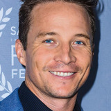 Travis Aaron Wade — Detective Devlin