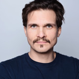 Manuel Hill — Taxifahrer