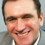 Илья Семёнов — рабочий на вокзале