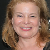 Кэтрин Кёртин — Sarah Friedberg