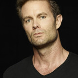 Garret Dillahunt — Lt. Compton