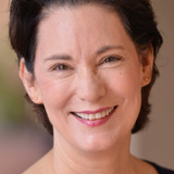 Deborah Smith Ford — Dancer (uncredited)