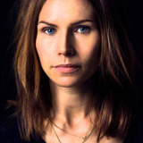 Nina Persson — Juli