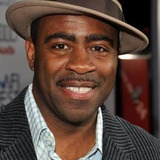 Christopher Carrington — Patron (uncredited)