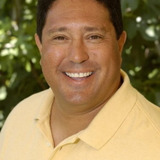 Gary Rodriguez — Detective (uncredited)