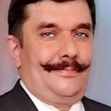 Viktor Zakharov — Shalti's father
