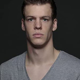 Maxence Huet — Russian Guard (uncredited)