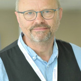 Robert Llewellyn — Kryten