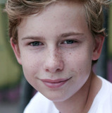 Paul Maximilian Schüller — Junge mit Ball