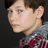 Connor Peterson — Young Maxim (uncredited)