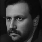 Виталий Васильков — наперсточник (нет в титрах)