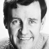 Richard Briers — Fiver (voice)