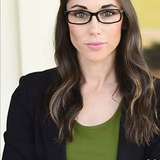 Jessica Luza — Girl in Shower (segment "Dante the Great")