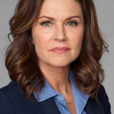 Wendy Crewson — Irene Tremayne (uncredited)