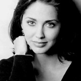 Bobbie Phillips — Karen Douglas