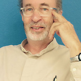 Michael Zagst — Support Group Member (uncredited)