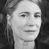 Emma Warg — Front Row