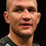 Junior dos Santos — Self