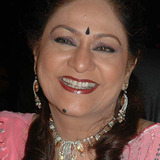 Aruna Irani — Mrs. Diwani