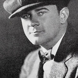Eddie Gribbon — Sgt. Butts