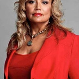 Suzanne de Passe — Self