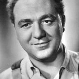 Paul Esser — Offc. Paul Hartmann