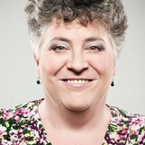 Pía Uribelarrea — Jefa Hot Line