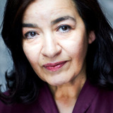 Миа Сотерье — Mrs. Russell