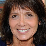 Stéphanie Fugain — Cigarette seller (uncredited)