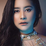 Prilly Latuconsina — herself