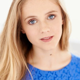 Zoe Gousmett — Lizer