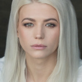 Danielle Harold — Dani