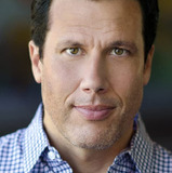 Jonathan Bray — Mike (uncredited)