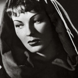 Junie Astor — Hélène Tassin