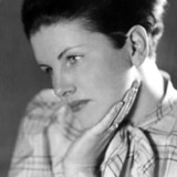 Elise Aulinger — Haushälterin
