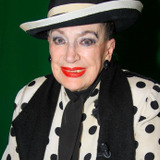 Geneviève de Fontenay — Woman of the happy ending