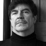 Alan Bates — Victor Arthur 'Vic' Brown