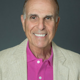 Леонард Зиммерман — Brooklyn Realtor (uncredited)