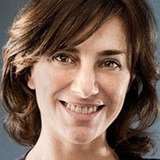 Carola Manzanares — Magda