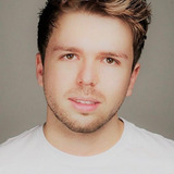 Devlin Lloyd — Floor Manager (uncredited)