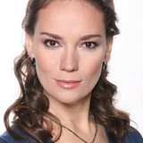 Aleksandra Nieśpielak — Girl at party (uncredited)