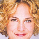 Alicia Johnston — Anne