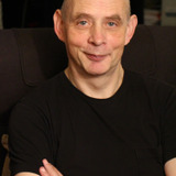 Ben Van Bergen — Swiss Customs Officer #1