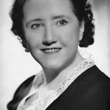 Sara Allgood — Mrs. White