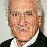 Dick Latessa — Mort Manoff