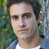 Трэвис Майкл Майерс — Glader (uncredited)