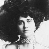 Evelyn Selbie — Nana