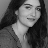 Stella Aykroyd — Deputy Medjuck