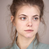 Jakab Juli — Írisz Leiter